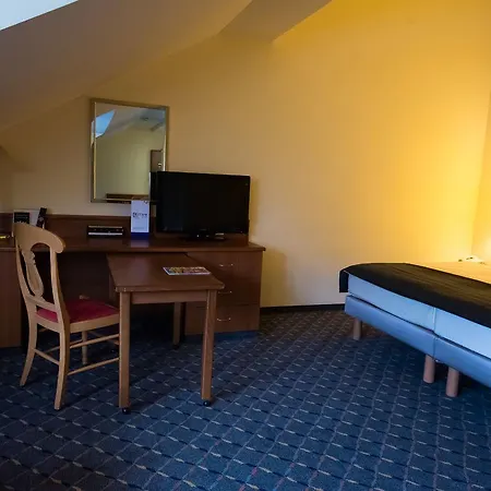 4mex 4* Monaco di Baviera